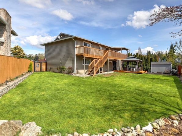 950 Anacortes Court NE, Renton, WA 98059