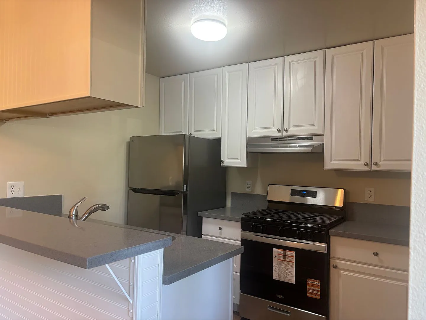 Completely Renovated Single Story #1 Unit — Photo 3