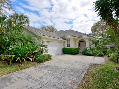 2003 Bedford Dr, Palm Beach Gardens, FL, 33403