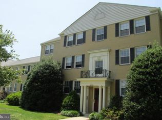6604 10th St UNIT B1, Alexandria, VA 22307