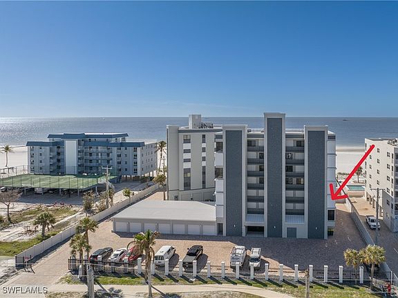 3rd image of 392 Estero Blvd APT 207