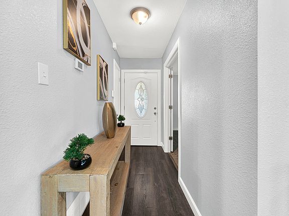 4th image of 2309 Indian Creek Dr