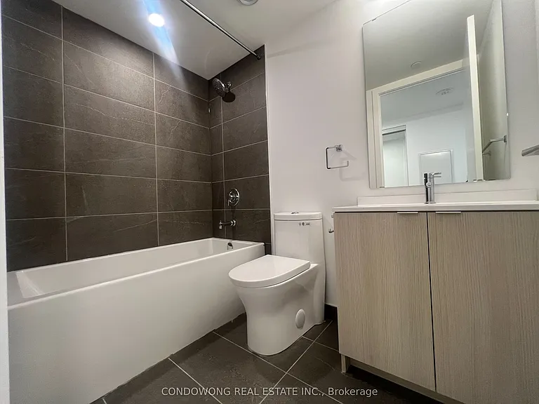 100 Queen St E #2311 — Photo 6