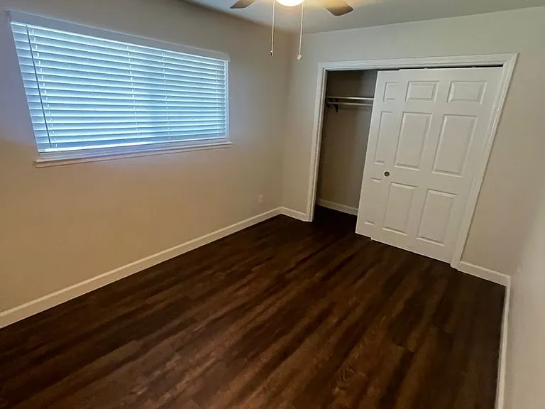 1905 Silvaire Dr — Photo 9