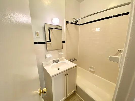 Rented by Douglas Elliman | media 10