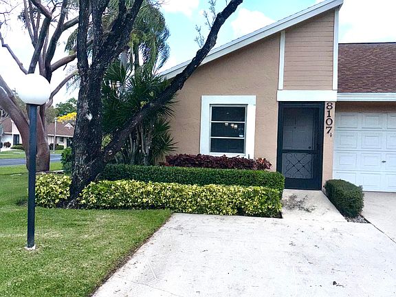 3rd image of 8107 Summerbreeze Ln