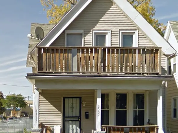 2555 N 28th St, Milwaukee, WI 53210