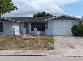 7410 Moravian Dr, Port Richey, FL 34668