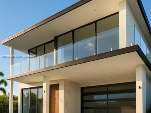 7520 W Treasure Dr, North Bay Village, FL 33141