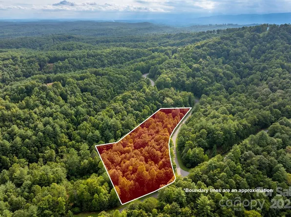 5 Round Mountain Pkwy #5, Lenoir, NC 28645