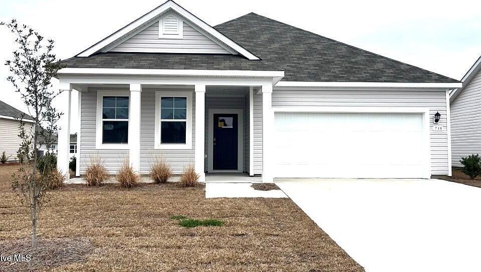 1st image of 739 New Haven Lane SW