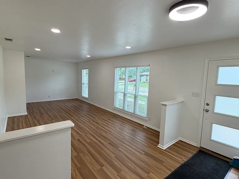 4106 Stathmore Dr — Photo 11