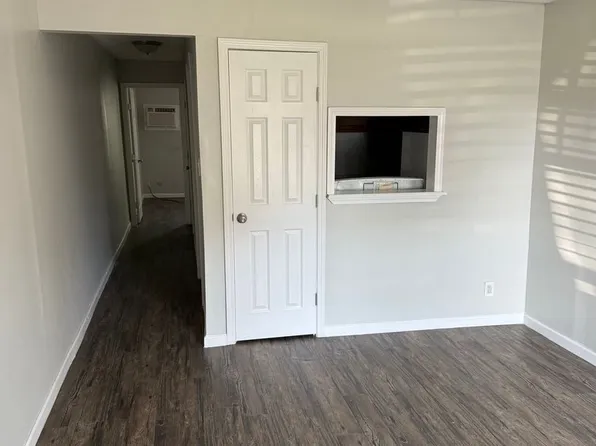 The Ridge Apartments