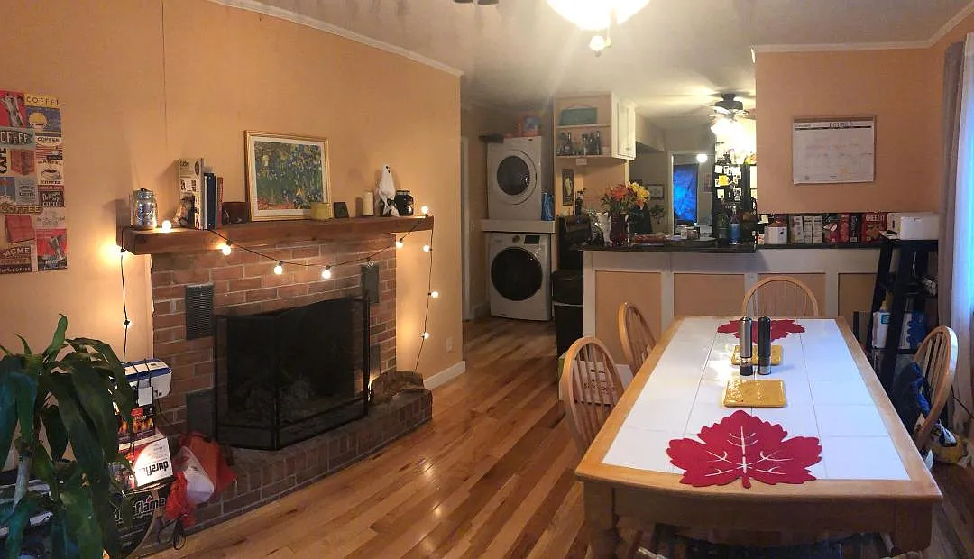 3 bed, 800 sqft, $2,000 — Photo 1