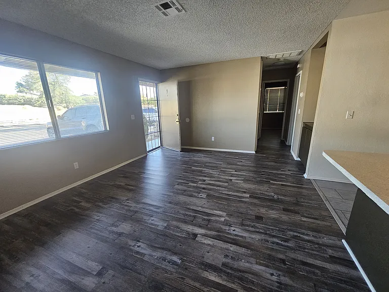 11868 1st Ave #9 — Photo 5