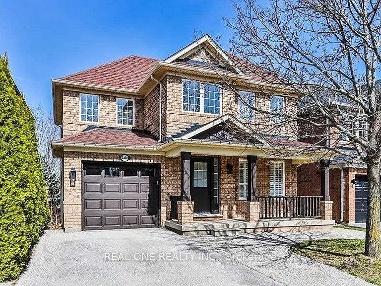 2380 Guildstone Cres — Photo 1