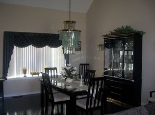 9 Wilbraham Ct, Branford, CT 06405