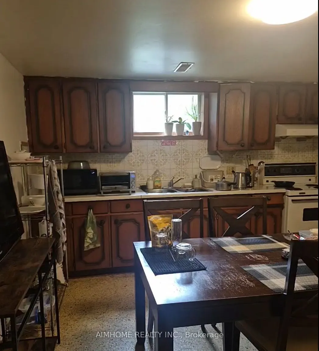 2 bed, $1,700 — Photo 4