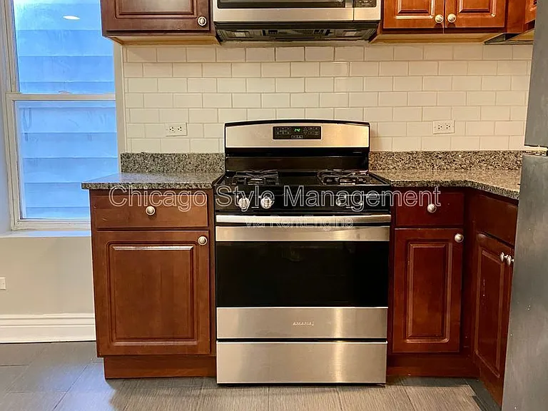 2309 S Sacramento Ave #1 — Photo 4