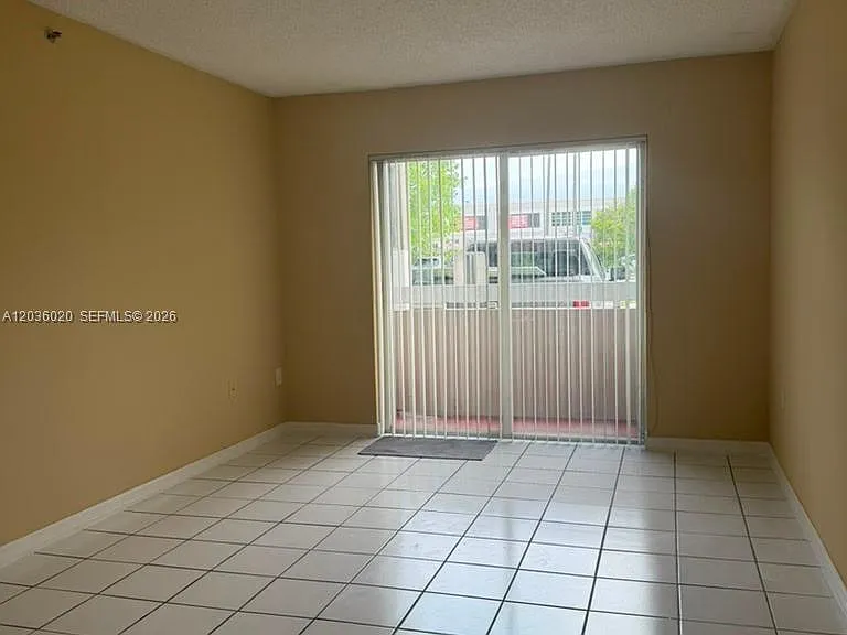 600 NW 32nd Pl #105 — Photo 5