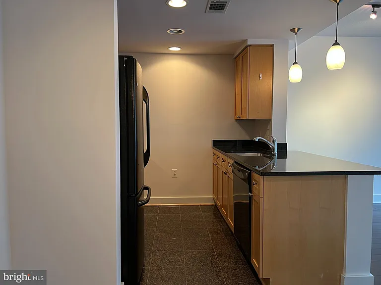 2001 15th St N #917 — Photo 14