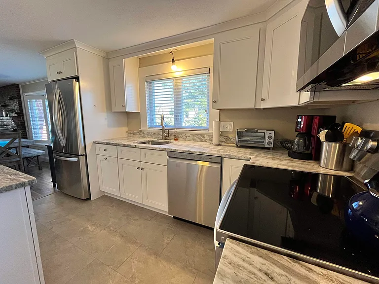 20 Jenness Ave — Photo 4