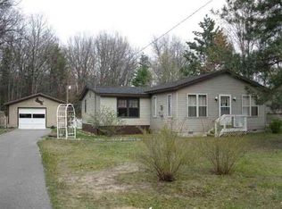 106 Forest Park Ct, Prudenville, MI