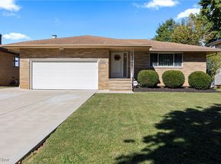 5700 Hollywood Dr, Parma, OH 44129