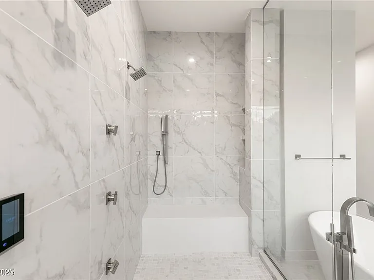 7385 Heron Canyon Ct — Photo 18