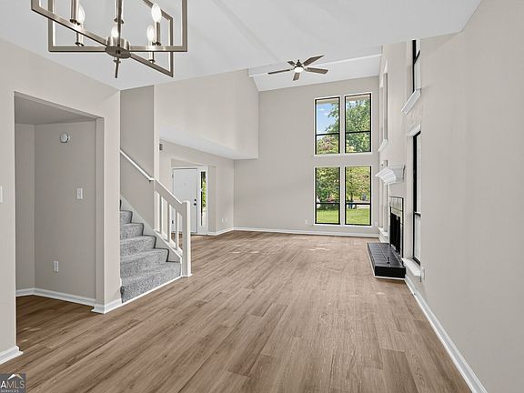 4th image of 5369 Kelleys Creek Dr