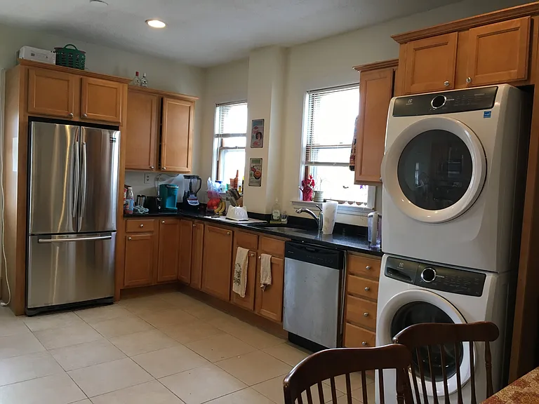 64 Fisher Ave #2 — Photo 18