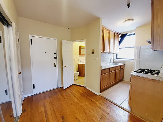 Rented by Compass | media 4