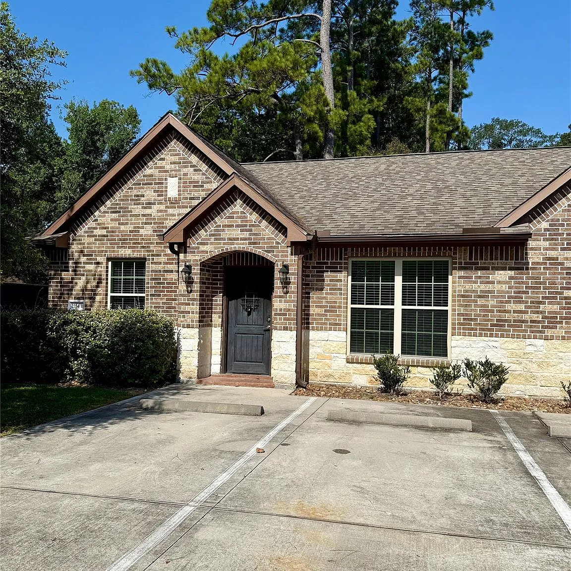 2 bed, 1.0 bath, 1011 sqft, $1,550 — Photo 3