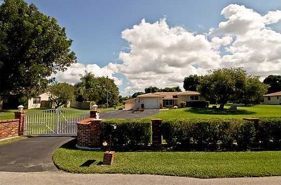 2nd image of 2990 SW 137th Ter