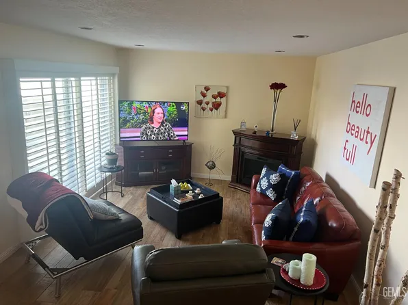 3073 Harbor Blvd, Ventura, CA 93001