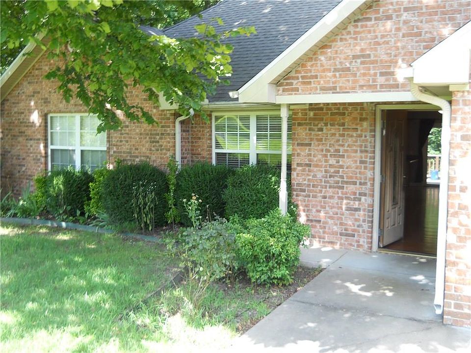 1st image of 27 Hartlepool Dr