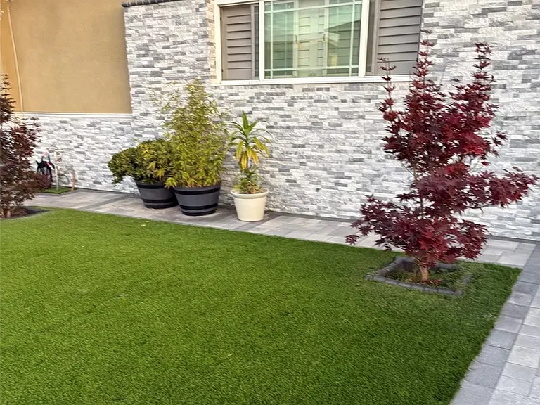 9842 Cheshire Ave — Photo 2