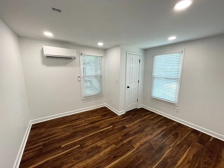806 Florence St #810-A — Photo 6