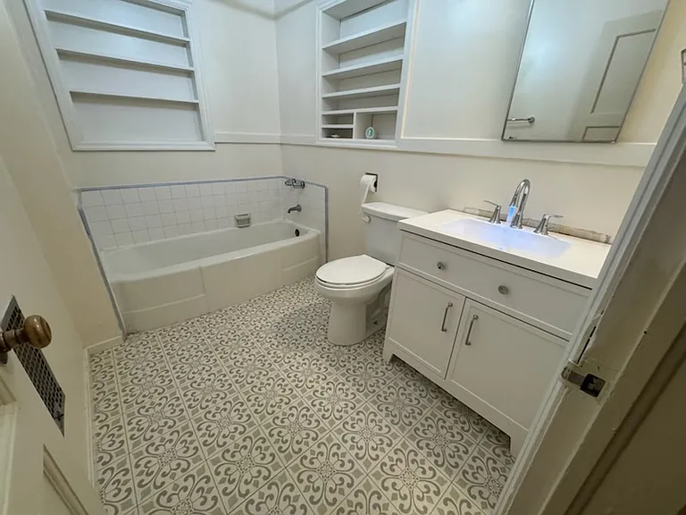 3030 Chester Ln — Photo 8