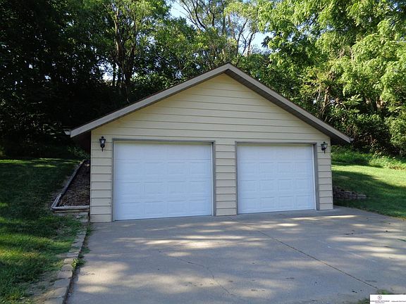 2nd image of 1003 A St