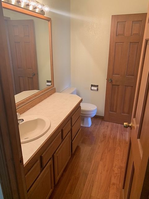 Upstairs toilet doors to hallway and master