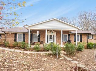 119 Robinhood Ln, Lincolnton, NC 28092
