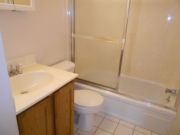 5th image of 106 & 114 E Lane Ave #A