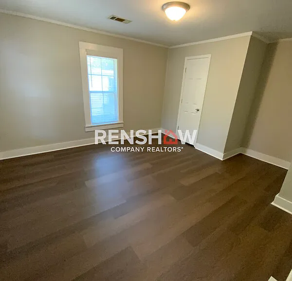 218 Stadium St — Photo 4