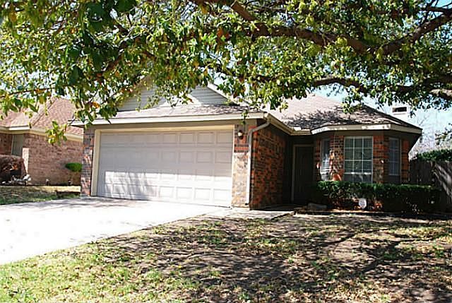 1st image of 2407 Beverly Hills Ln