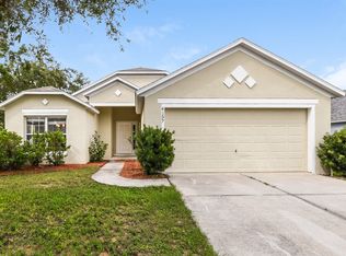 4157 Waltham Forest Dr, Tavares, FL 32778