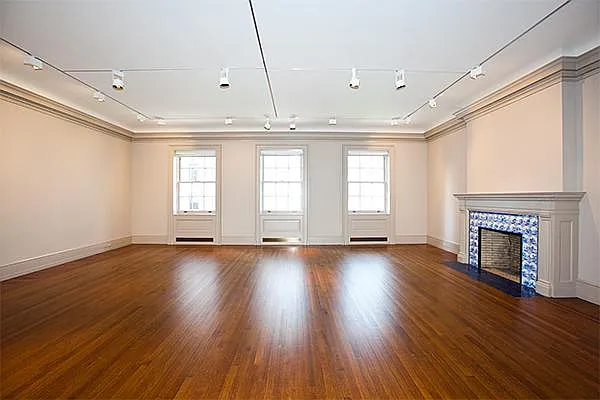 Sold by Modlin Group | media 4