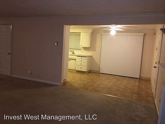 4th image of 620 SE 104th Ave