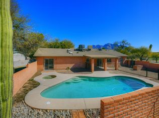 9811 N Calle Solano, Tucson, AZ 85737