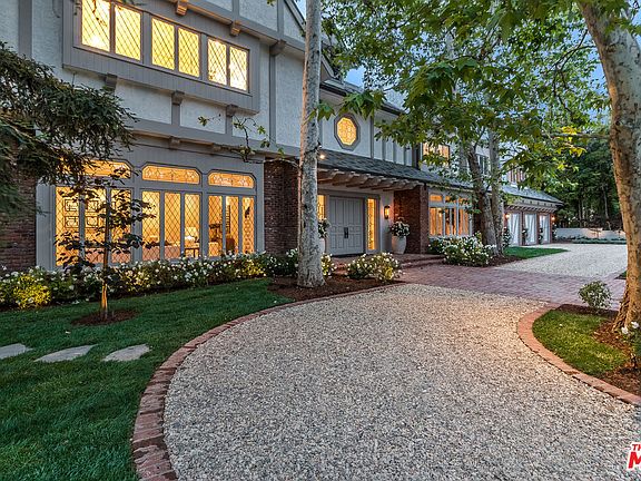 5th image of 807 N Crescent Dr